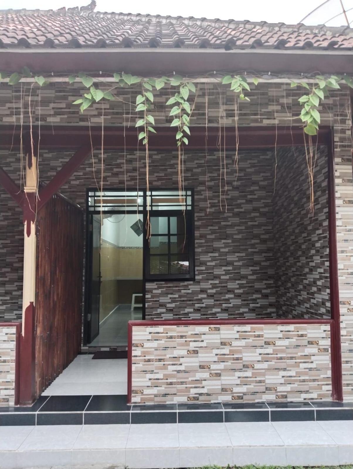 Hotel Lestari Гилиманук Екстериор снимка
